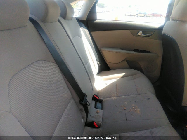 2020 KIA FORTE LXS VIN: 3KPF24AD5LE239360