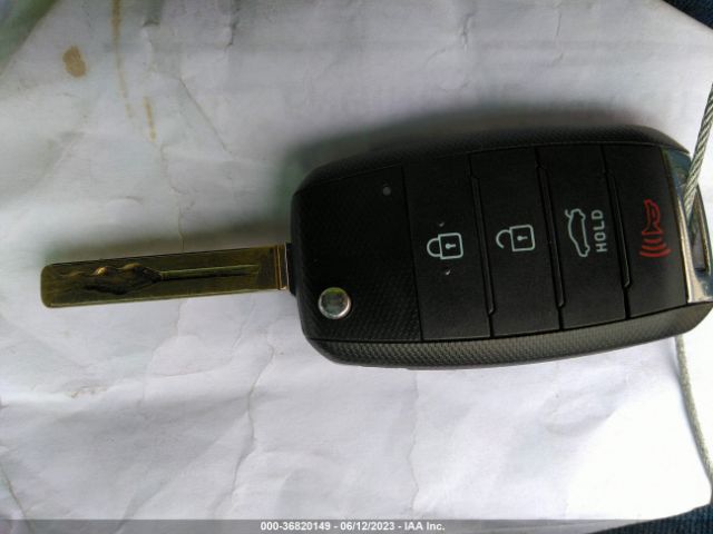 KNADM4A3XF6433723 KIA RIO LX