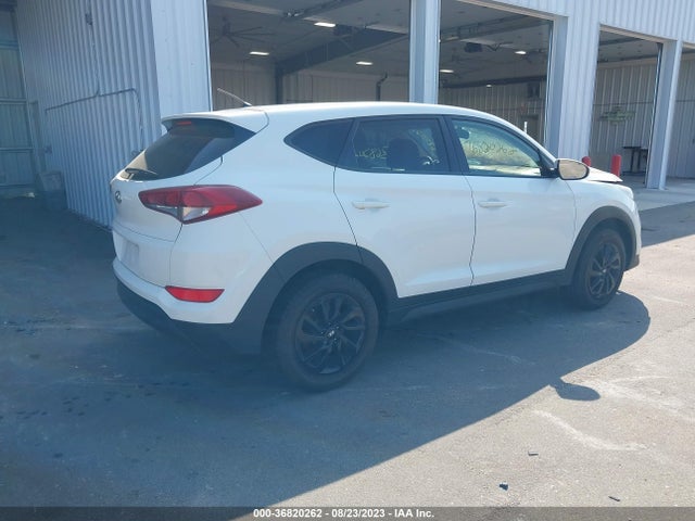 Hyundai TUCSON SE 2018 KM8J23A41JU702819 Image 9