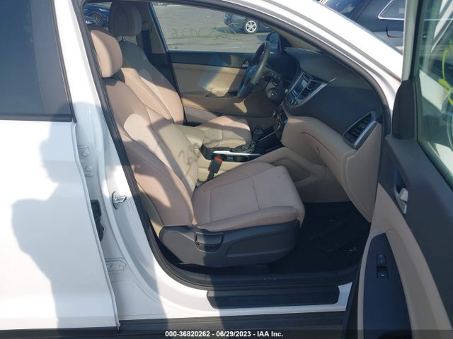 Hyundai TUCSON SE 2018 KM8J23A41JU702819 Image 10