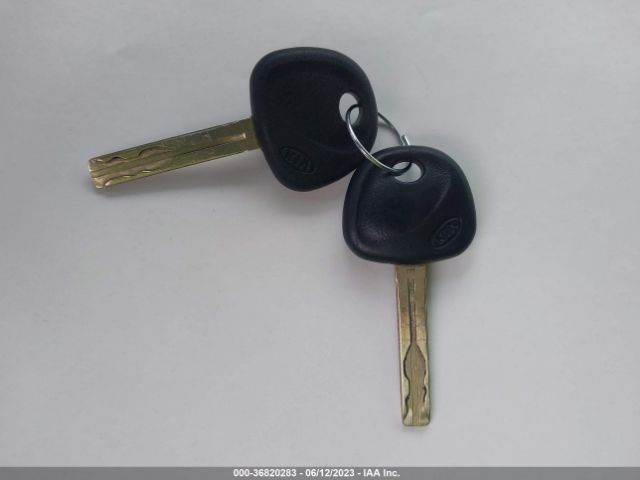 KNADM5A31E6347995 KIA RIO LX