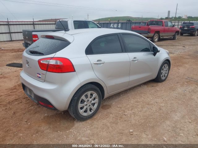 KNADM5A31E6347995 KIA RIO LX