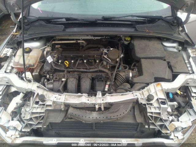 1FADP3K26FL295292 Ford FOCUS SE