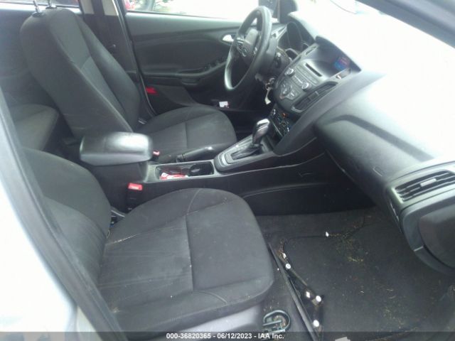 1FADP3K26FL295292 Ford FOCUS SE