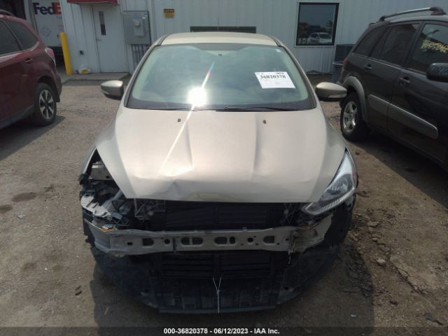 1FADP3K20GL238409 Ford FOCUS SE