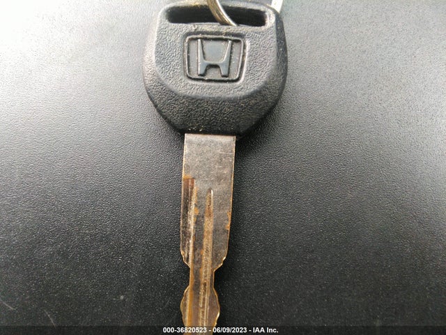 1997 HONDA ACCORD SDN VALUE PKG VIN: 1HGCD5681VA195153