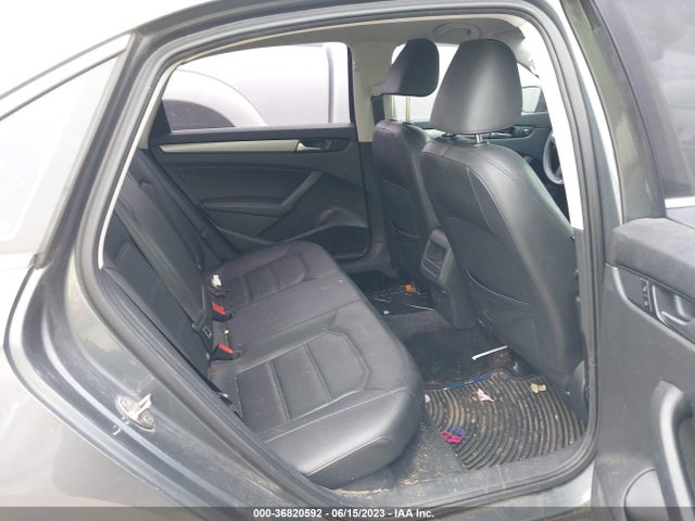 1VWAT7A37FC117303 Volkswagen Passat 1.8t Limited Edition
