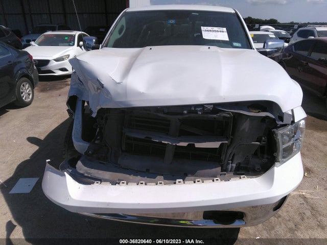 1C6RR6LT5JS272692 RAM 1500 Lone Star Silver