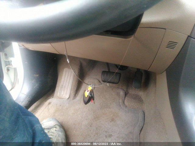 2006 TOYOTA RAV4 BASE VIN: JTMZD33V066020422