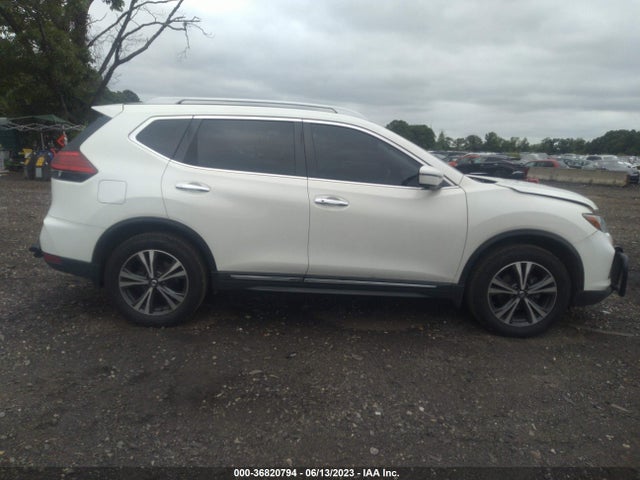 2017 NISSAN ROGUE SL VIN: 5N1AT2MV3HC844116