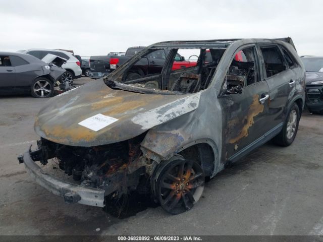 5XYKT3A6XEG507056 KIA SORENTO LX
