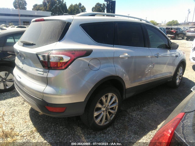 1FMCU0JD5HUB21772 Ford Escape Titanium