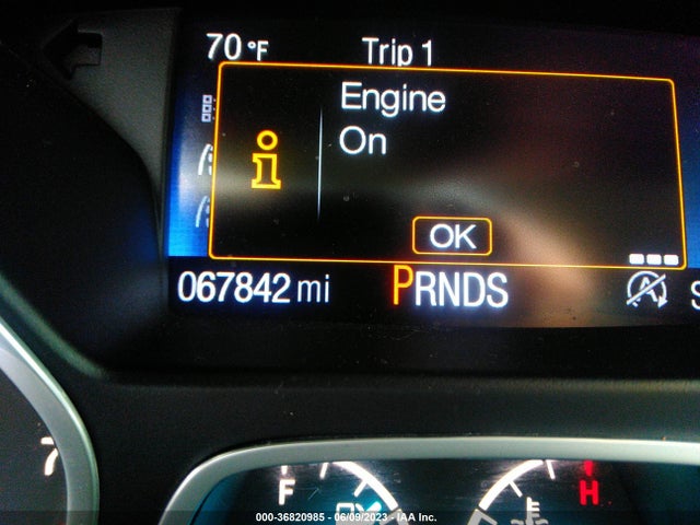 1FMCU0JD5HUB21772 Ford Escape Titanium