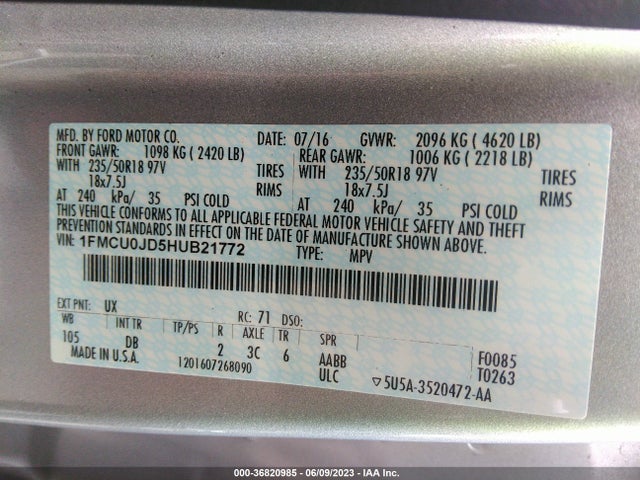 1FMCU0JD5HUB21772 Ford Escape Titanium