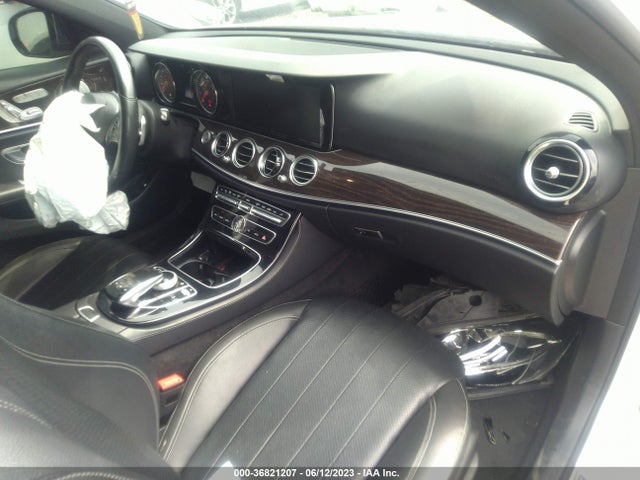 2017 MERCEDES-BENZ E-CLASS E 300 LUXURY VIN: WDDZF4KBXHA035927