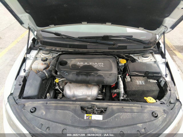 1C3CCCAB1FN697295 Chrysler 200 Limited