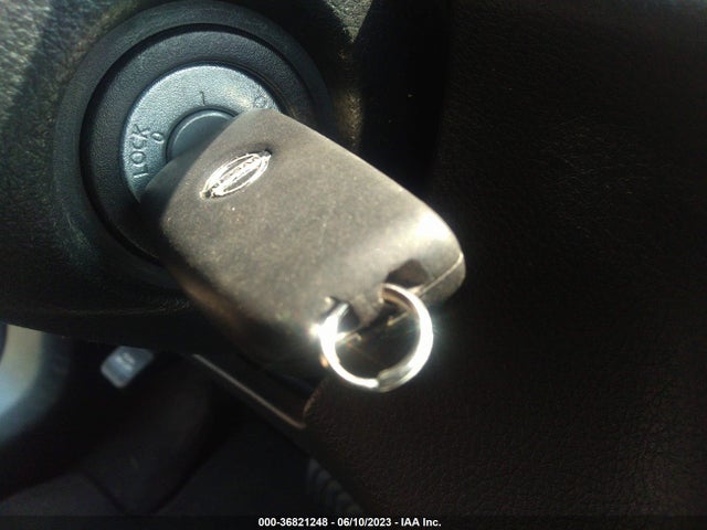 2018 Nissan Rogue, VIN: JN1BJ1CR0JW256100