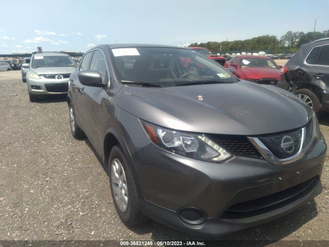 2018 Nissan Rogue, VIN: JN1BJ1CR0JW256100
