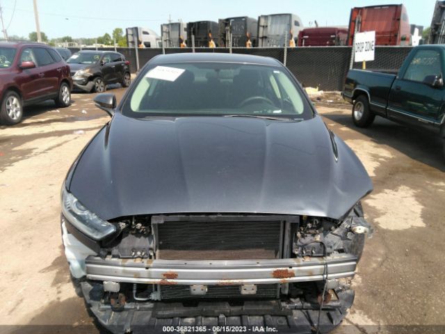 1FA6P0H7XF5117061 Ford FUSION SE