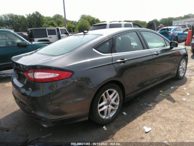 1FA6P0H7XF5117061 Ford FUSION SE