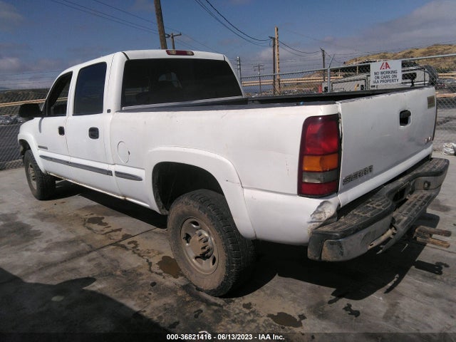 2002 GMC SIERRA 2500HD SLE VIN: 1GTHK23U62F137788