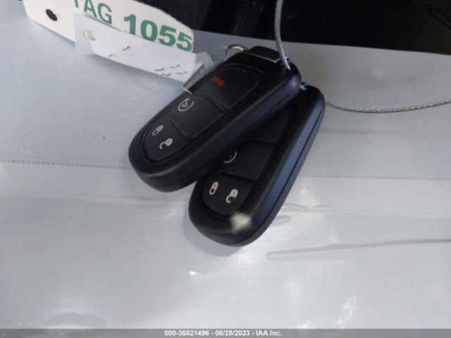 1C4PJMLB0MD168283 Jeep Cherokee Altitude