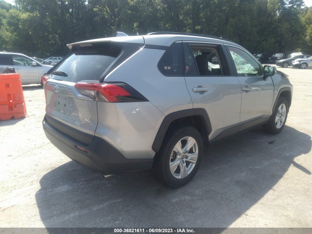 2021 TOYOTA RAV4 XLE VIN: 2T3W1RFV6MC126820