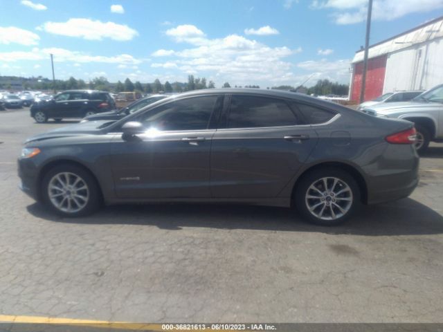 3FA6P0LU2HR326890 Ford Fusion Hybrid Se