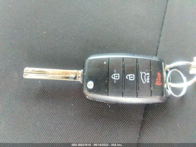 KNDJN2A22J7892617 KIA Soul Base