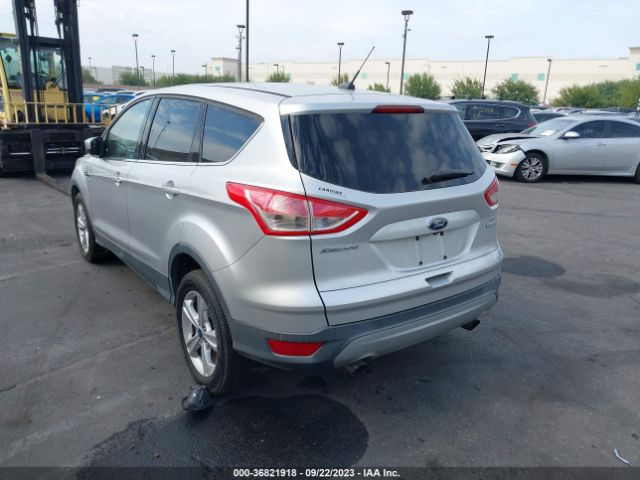 1FMCU0G90GUA54239 Ford ESCAPE SE