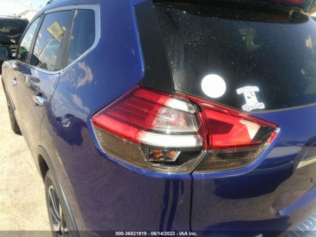 5N1AT2MV6HC828038 Nissan Rogue Sl