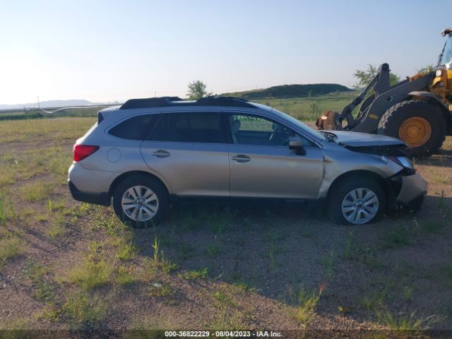 4S4BSACC3J3324781 Subaru Outback Premium
