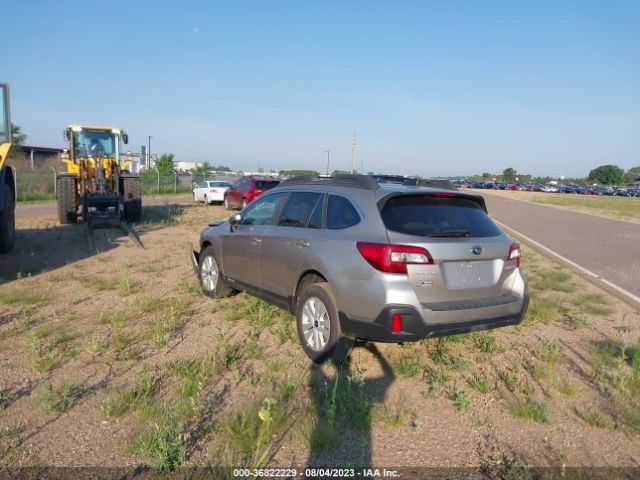 4S4BSACC3J3324781 Subaru Outback Premium
