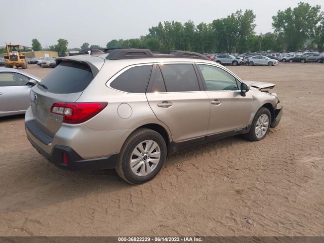 4S4BSACC3J3324781 Subaru Outback Premium