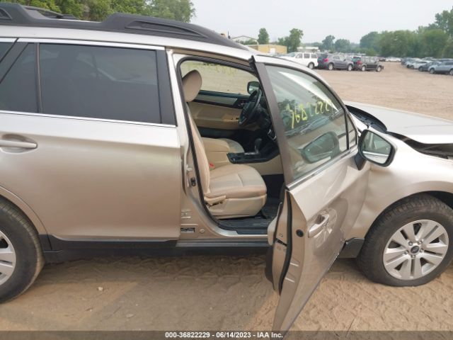 4S4BSACC3J3324781 Subaru Outback Premium