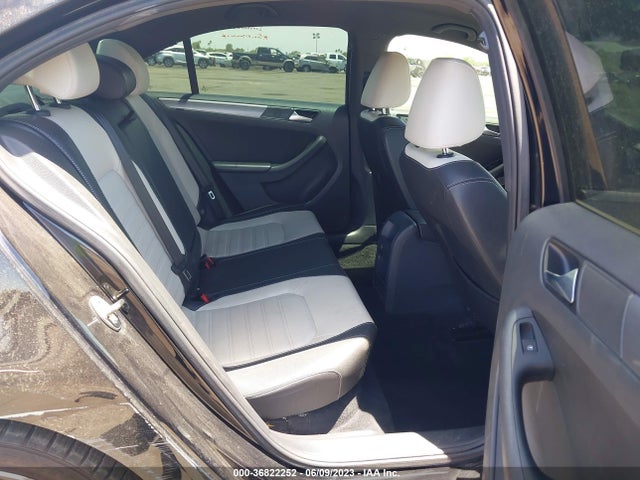 3VWD17AJ1GM405772 Volkswagen Jetta Sedan 1.8t Sport