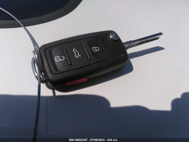 3VWLL7AJ0EM380799 Volkswagen Jetta Sedan Tdi W/premium/nav