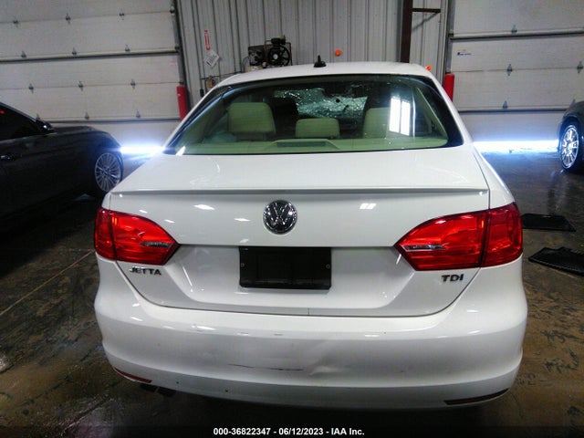 3VWLL7AJ0EM380799 Volkswagen Jetta Sedan Tdi W/premium/nav
