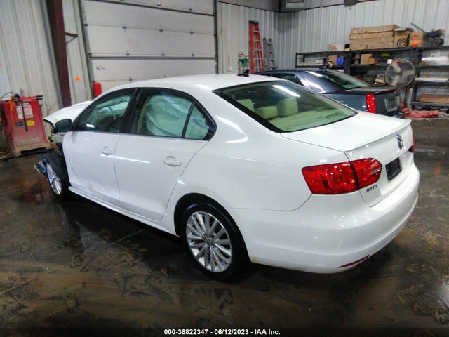 3VWLL7AJ0EM380799 Volkswagen Jetta Sedan Tdi W/premium/nav