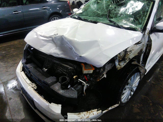 3VWLL7AJ0EM380799 Volkswagen Jetta Sedan Tdi W/premium/nav