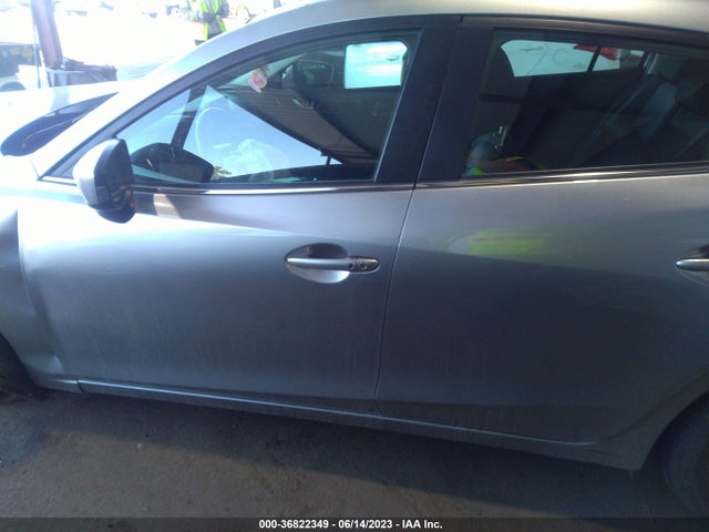 Mazda Mazda3 I Touring 2015 JM1BM1L73F1243106 Image 6