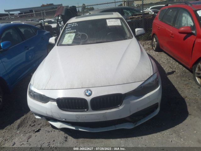WBA8E1G34HNU19006 BMW 3 Series 320i