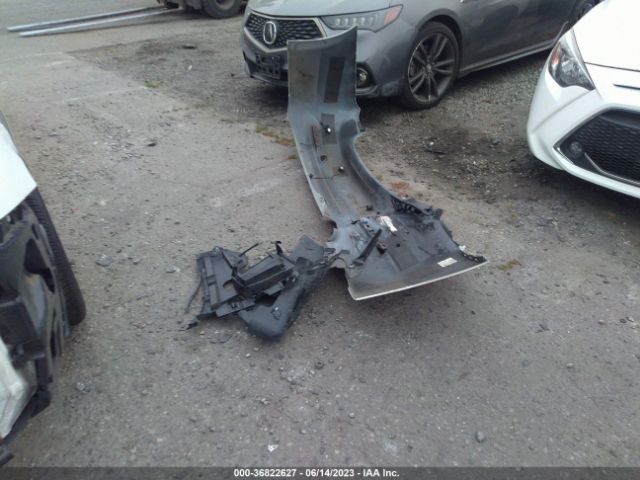 WBA8E1G34HNU19006 BMW 3 Series 320i