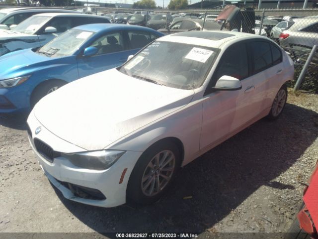 WBA8E1G34HNU19006 BMW 3 Series 320i