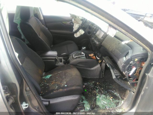 5N1AT2MV4JC757959 Nissan ROGUE SV