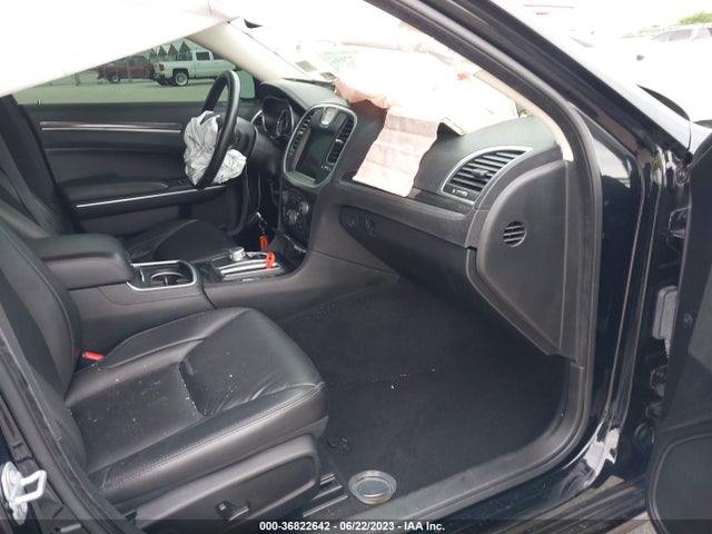 2C3CCAAG2LH225319 Chrysler 300 Touring L
