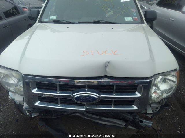 2008 FORD ESCAPE LIMITED VIN: 1FMCU04168KB26024