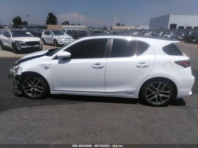 JTHKD5BH9F2232752 Lexus Ct 200h Hybrid