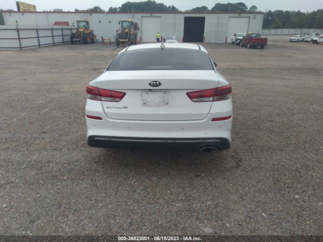 5XXGT4L38KG305556 KIA Optima Lx