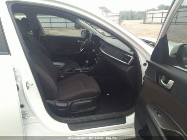 5XXGT4L38KG305556 KIA Optima Lx